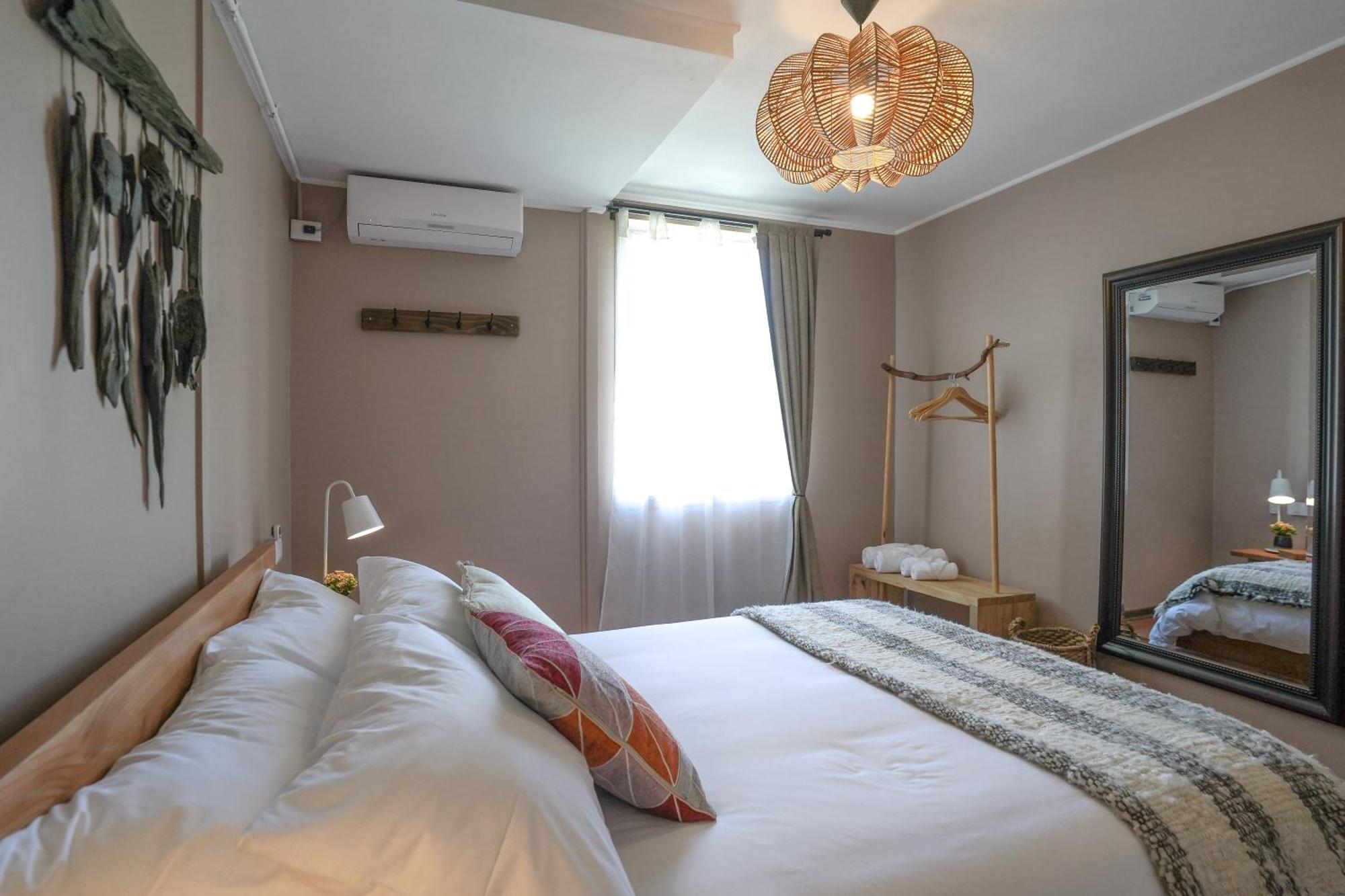 Socialtel Plaza Pucon - Formerly Selina Plaza Pucon Bilik gambar